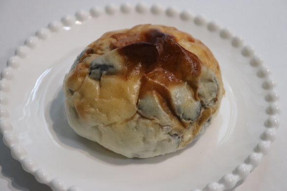 丹波の黒豆パン