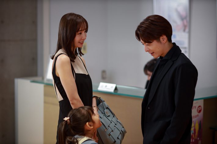 『離婚しない男―サレ夫と悪嫁の騙し愛―』2話より