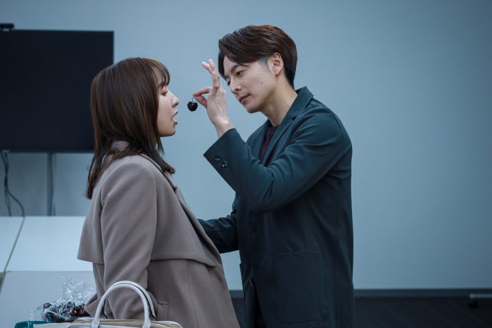 『離婚しない男―サレ夫と悪嫁の騙し愛―』6話より© テレビ朝日