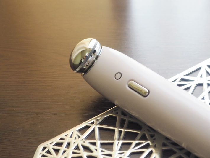 3coins「目元ケア美顔器」