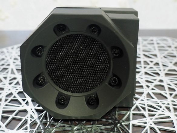 3COINS「置くだけスピーカー」