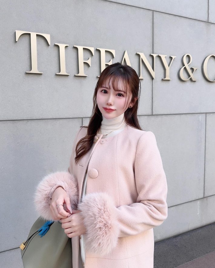 山崎もえ（@mmmmnyan23）さん