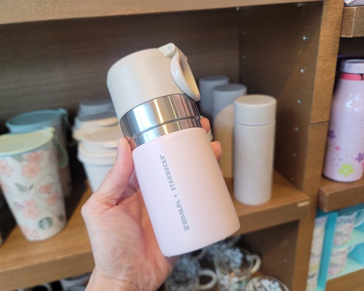 ステンレスボトルSTANLEYピンク280ml　4200円