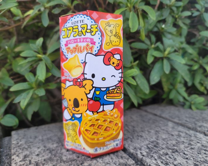 3月19日から発売されている「コアラのマーチ＜ハローキティのアップルパイ＞」