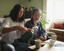 『コットンテール』より