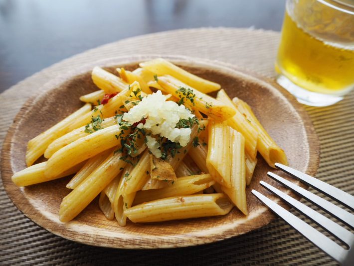 3COINS「ガーリックプレス＆スライサー」