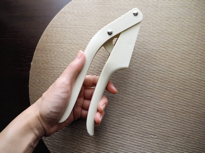 3COINS「ガーリックプレス＆スライサー」