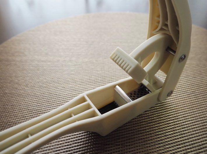 3COINS「ガーリックプレス＆スライサー」