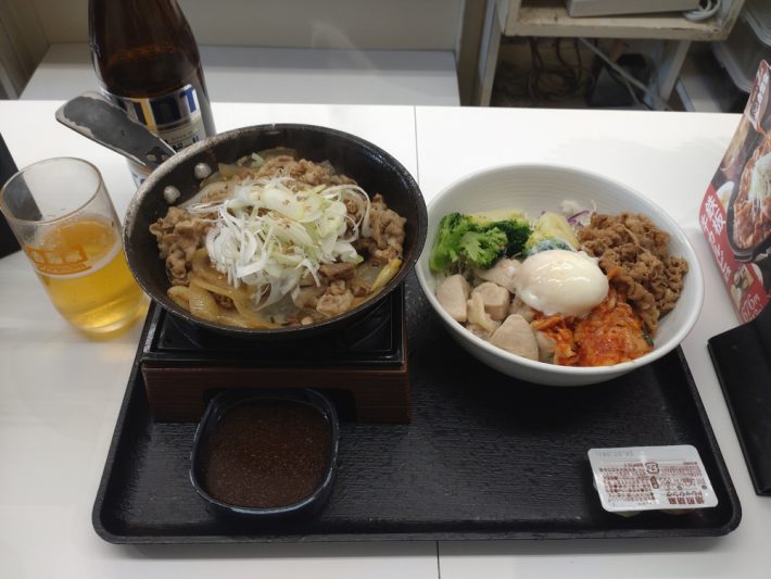 鉄板牛焼肉皿とキムチ牛サラダ