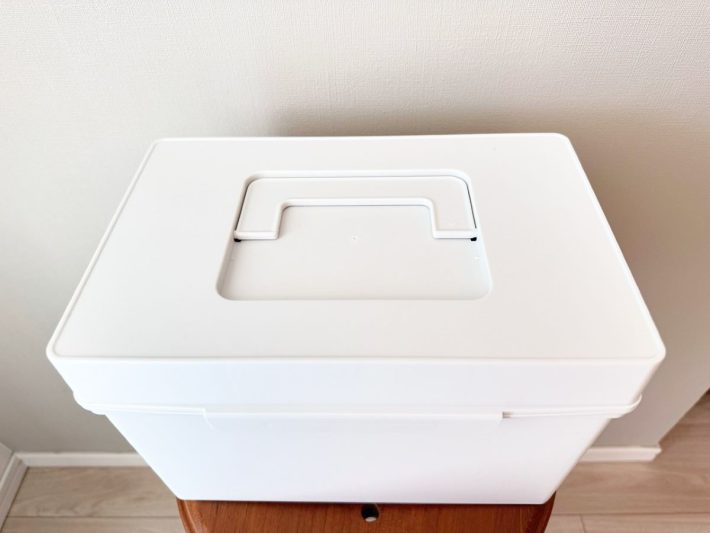 持ちて手のハンドルは手前にも奥にも倒せる