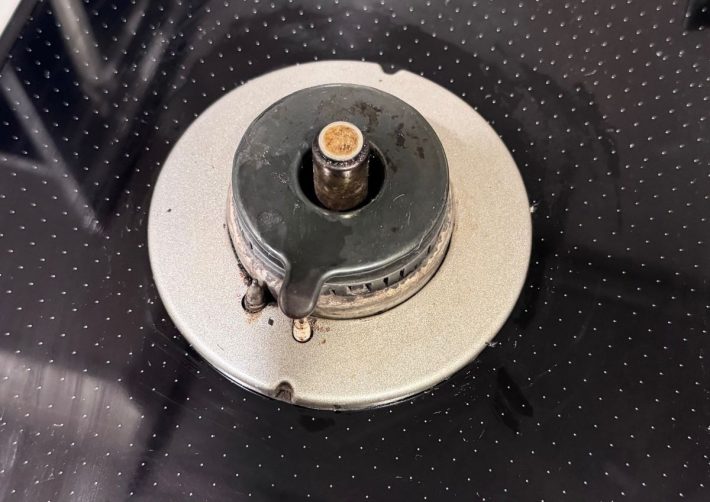 茶色くこびりついていた油＆焦げ汚れが消滅