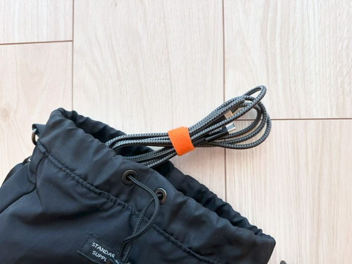 パキッとしたカラーで目立つオレンジのテープ