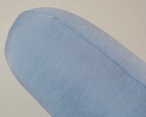 背当てにもなるひんやり抱きまくら