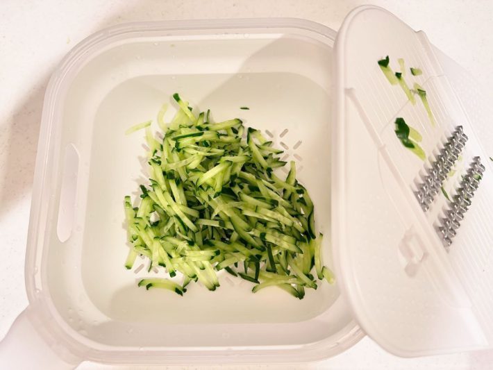 きゅうりもスルスルときれいな細切りに