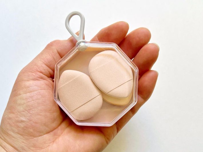 ダイソーのミニパフ