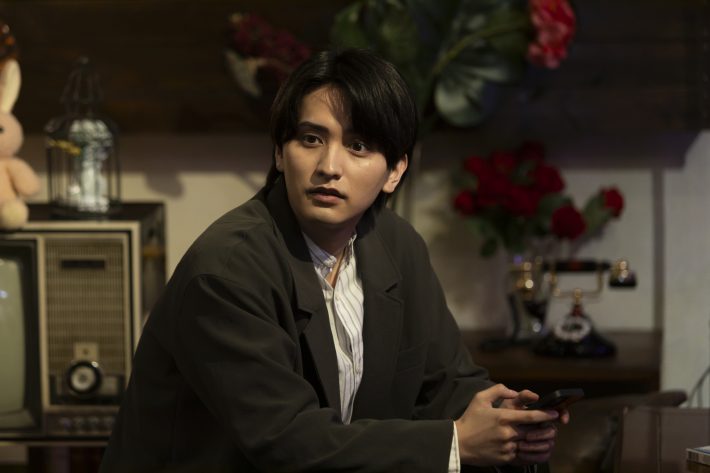 「買われた男」