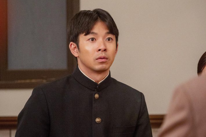 佐田優三（仲野太賀）