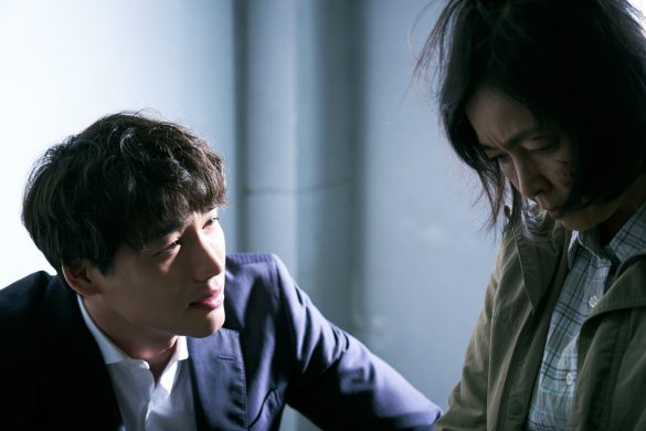 『湖の女たち』