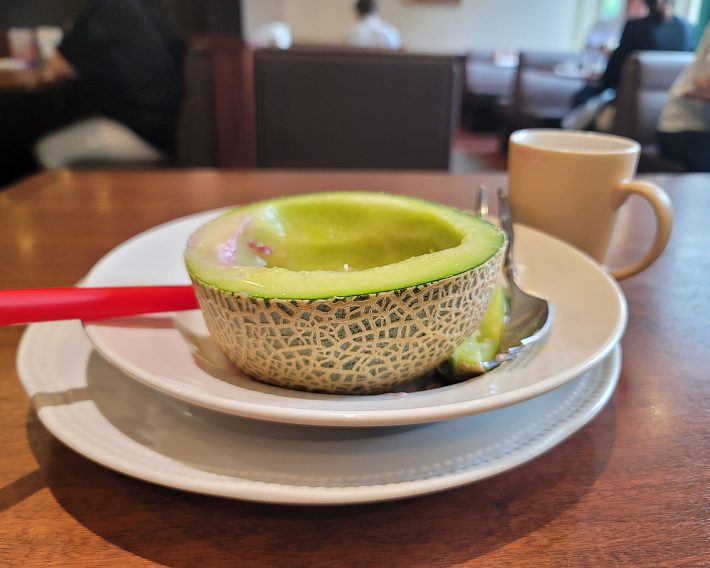 残った果肉もしっかり味わいましょう