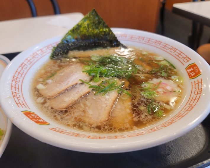 忘れられない中華そば（748円）