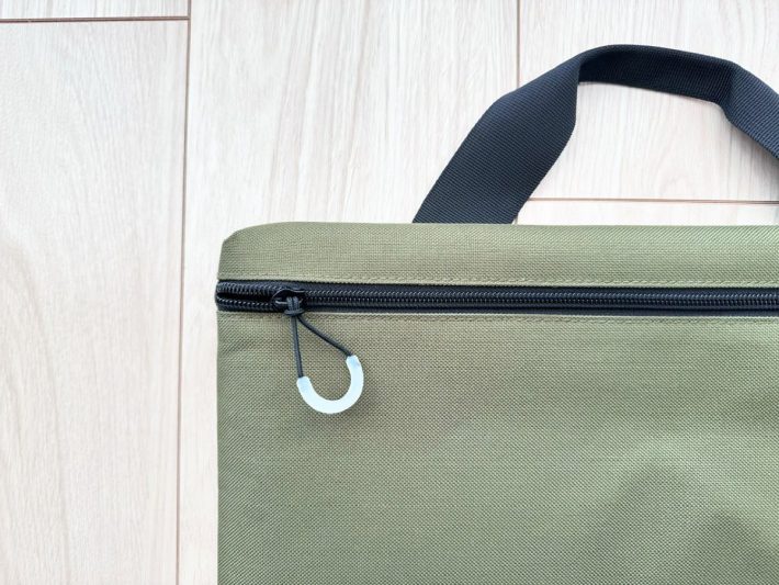 引き手が小さいポーチやペンケースで大活躍