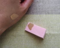 ファンデーションが染みこみにくいパフ