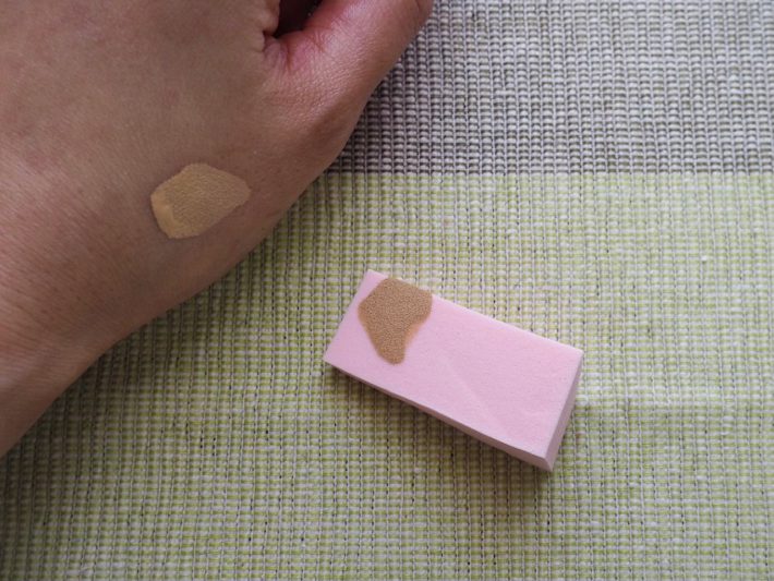 ファンデーションが染みこみにくいパフ