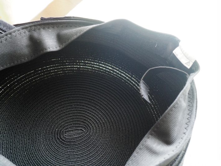 無印「UVカット 洗えてたためる キャスケット」