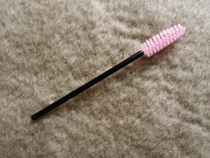 スクリューブラシ