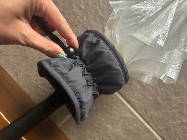 紐できゅっと固定できる