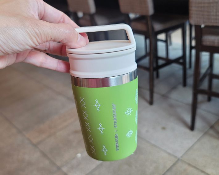 ステンレスボトルSTANLEYグリーン236ml／4000円