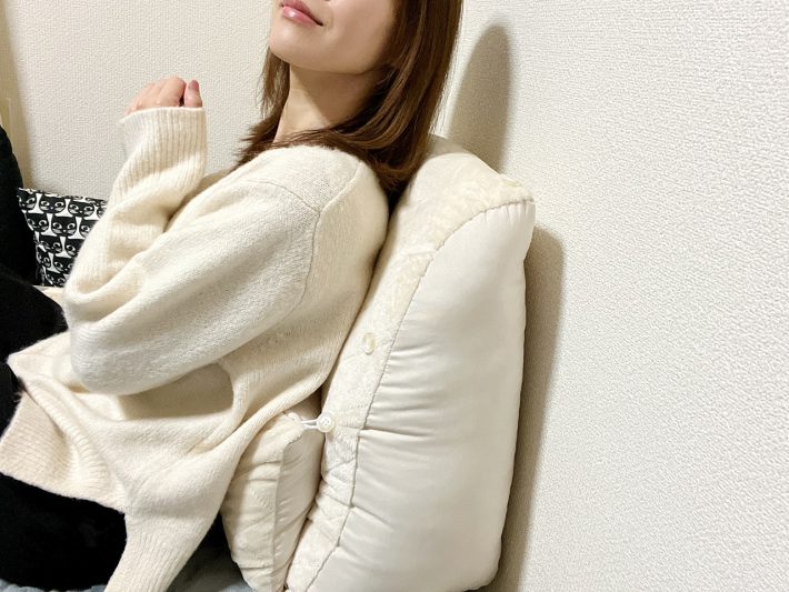 3COINS「2way背もたれクッション」