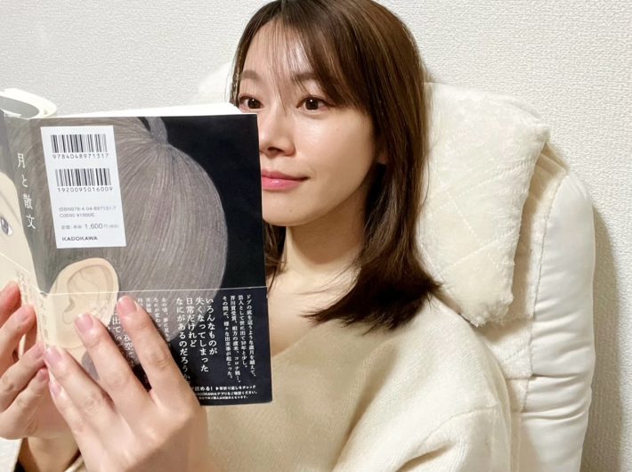 3COINS「2way背もたれクッション」