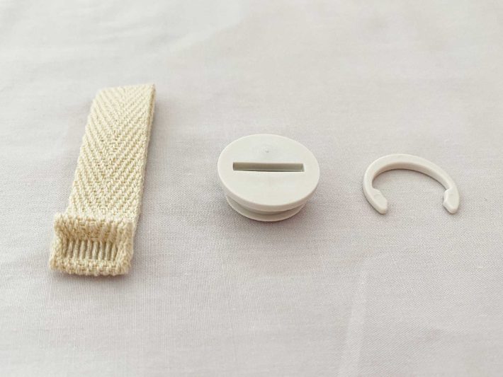 画像左からテープ、ベース、クリップ