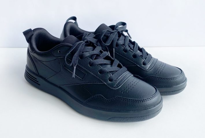 コートスニーカー（限定店舗）税込8990円／無印良品