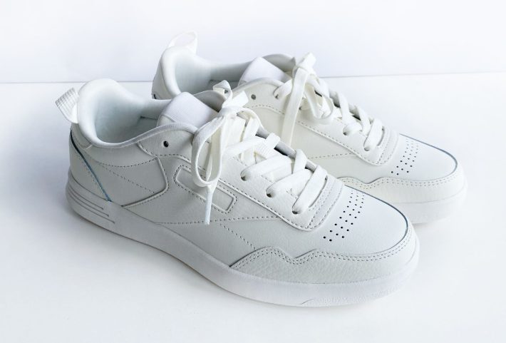 コートスニーカー（限定店舗）税込8990円／無印良品