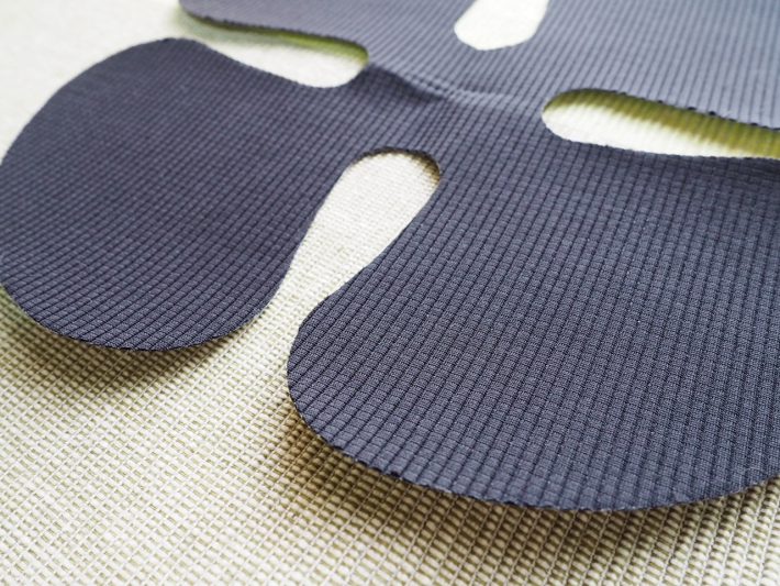 ダイソー「帽子用断熱アルミシート」