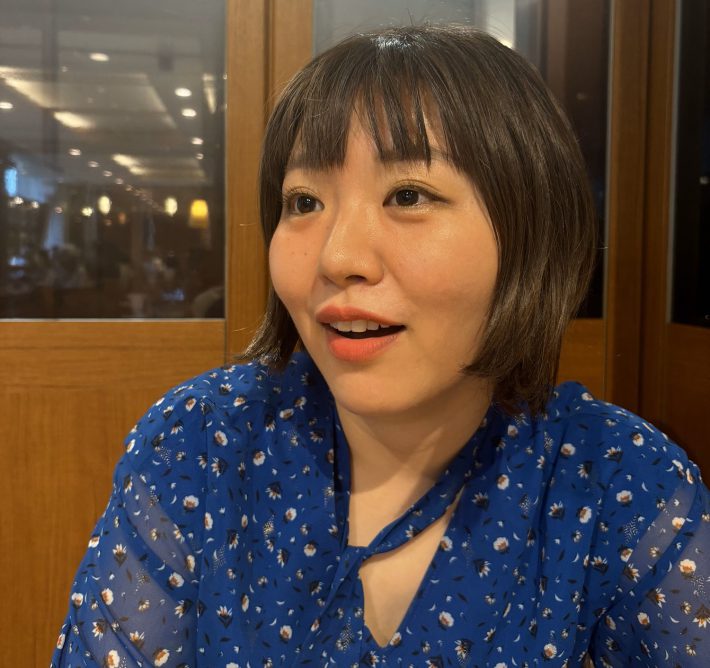 ものまね芸人・こいでまほさん