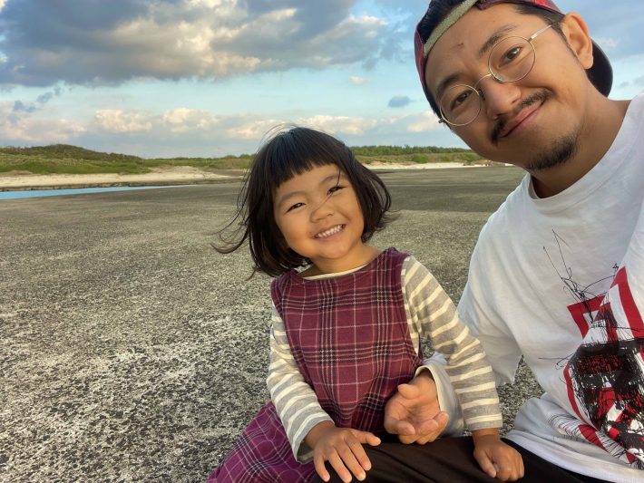 西川こみあげさんと娘のことちゃん