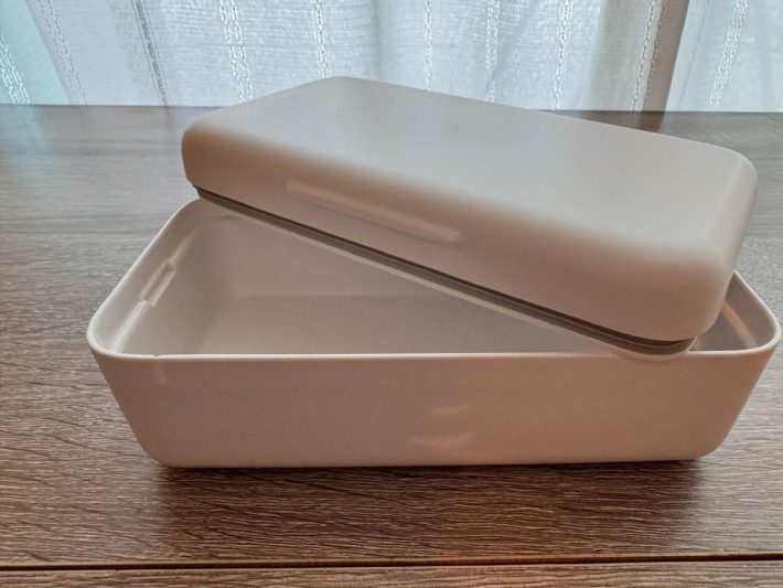 フタにはパッキンが付いていて乾燥やにおい移りを防止