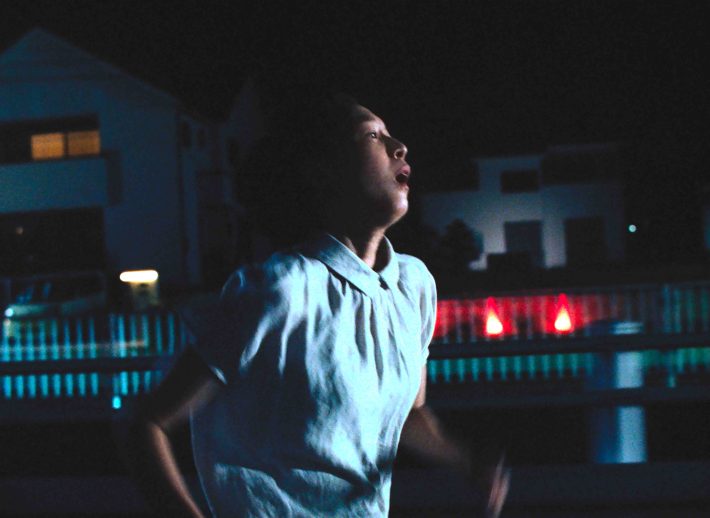 『愛に乱暴』より