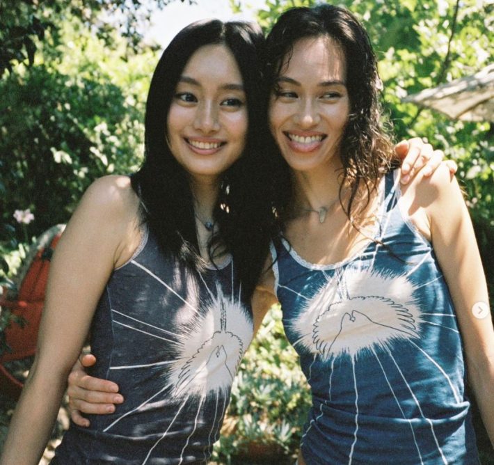 水原希子とペア下着姿を公開した“元国民的美少女”の現在に衝撃の声「今こんなことになってるの!?」