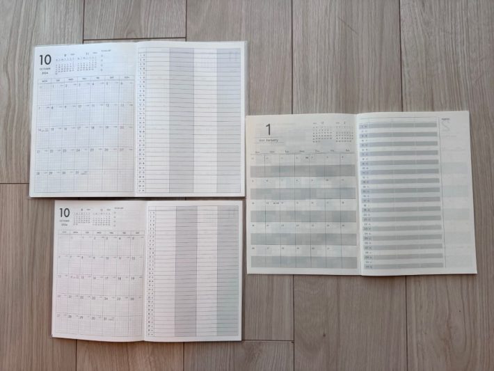 セリアのダブルマンスリー手帳