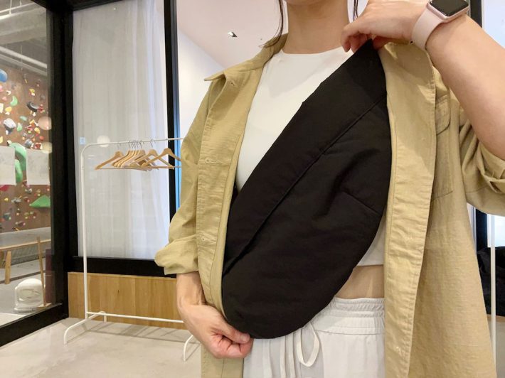 クロスボディバッグ