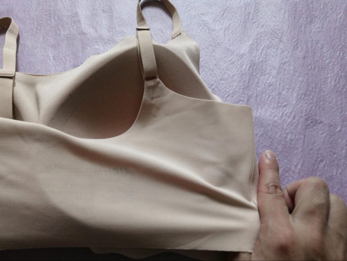 ユニクロのワイヤレスブラ