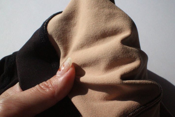 フェイクタイツ