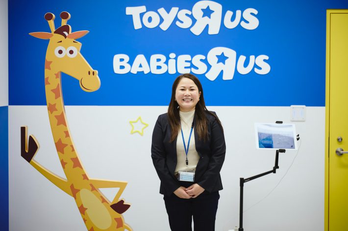 日本トイザらス株式会社　Eコマース本部デジタルコミュニケーションストラテジー課のマネージャー・宮田静子さん