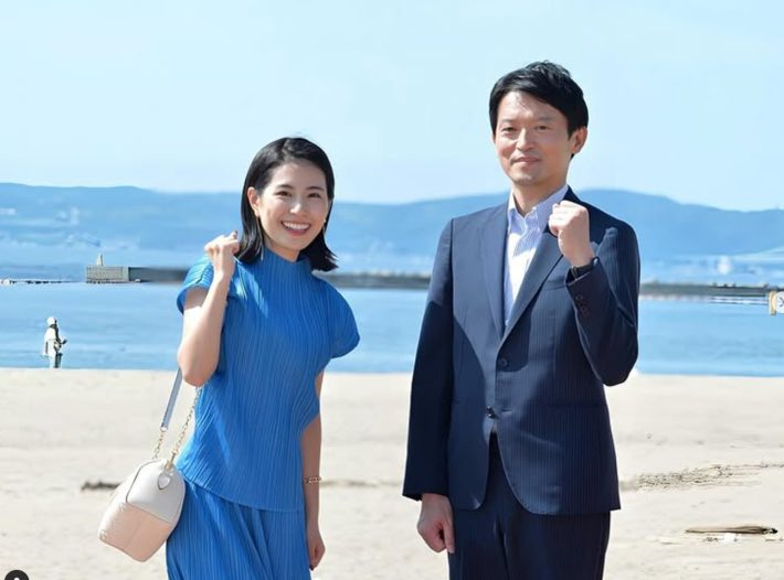 兵庫県知事の選挙カーに高級ブランドバッグ持ちで乗った折田楓氏の「ダサさ嫌悪」とSNSの害悪とは