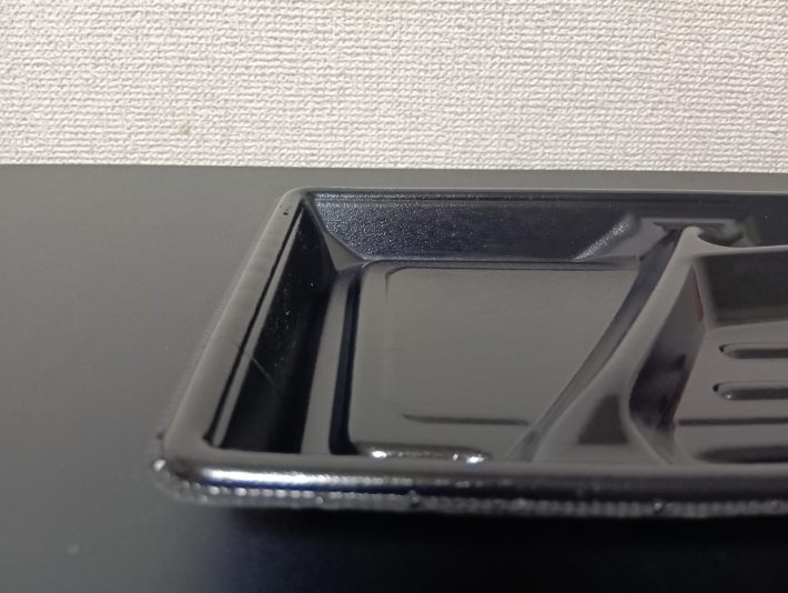 ファミマ弁当容器2