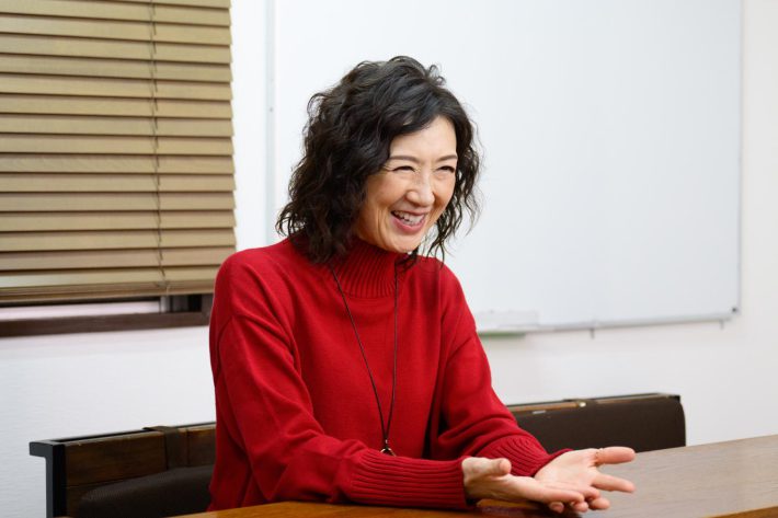 赤間麻里子さん